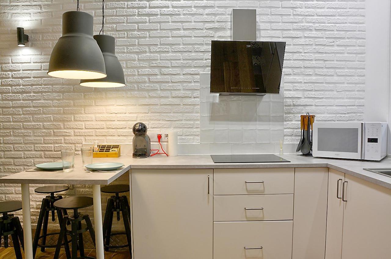 Apartsuite B&R Triana Arellano Siviglia Esterno foto