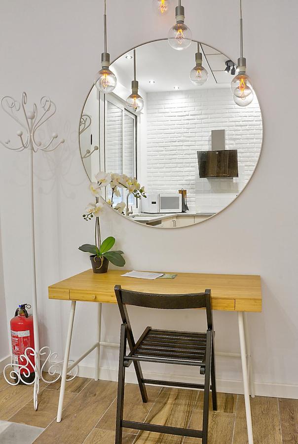 Apartsuite B&R Triana Arellano Siviglia Esterno foto